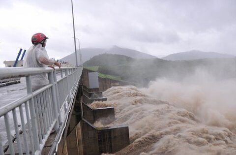 Bác bỏ thông tin lan truyền “ngôi nhà trú lũ tập thể bị sập, người chết hàng loạt”