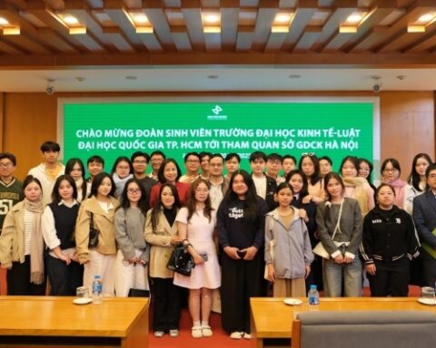 Sở Giao dịch Chứng khoán Hà Nội tiếp đoàn sinh viên Trường Đại học Kinh tế – Luật