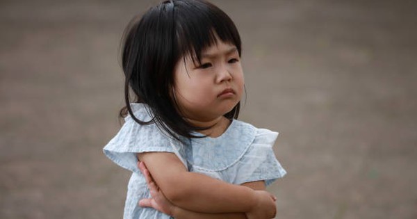 Những người bản tính xấu thường có 8 hành vi này, cha mẹ nhắc con cẩn thận!