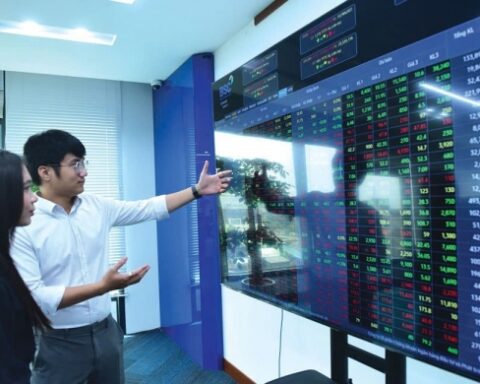 Thị trường chứng khoán: Tăng minh bạch, củng cố niềm tin, kích hoạt dòng vốn quốc tế