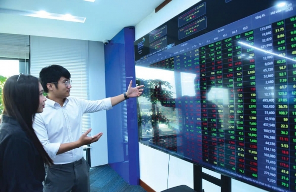 Thị trường chứng khoán: Tăng minh bạch, củng cố niềm tin, kích hoạt dòng vốn quốc tế