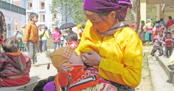 Căng thẳng sau sinh và chuyện ít sữa – hiểu đúng để mẹ bớt lo