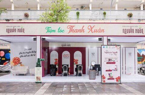 “Tiệm tóc thanh xuân” – Khi mái tóc thầy kể câu chuyện tri ân bằng những chạm khẽ của sinh viên