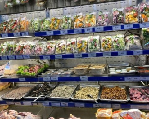 Nỗ lực đảm bảo nguồn cung, bình ổn giá trong thiên tai, lụt bão