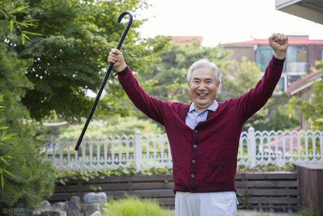 Tuổi thọ ngắn hay dài, chỉ cần nhìn vào tuổi 69 tuổi, nếu dễ dàng làm 5 việc thì có thể sống đến 90 tuổi- Ảnh 2.