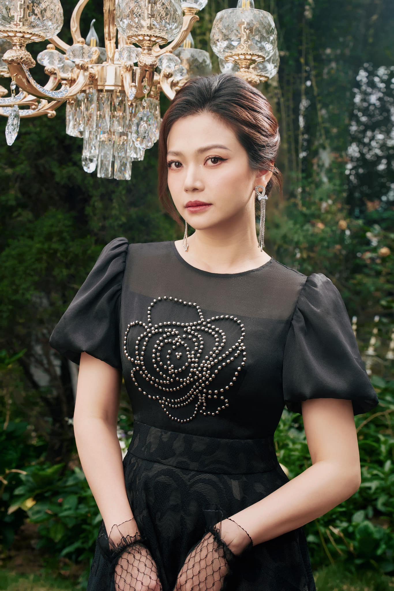 Vbiz hiện tại không ai có đôi mắt đẹp hơn thế này: Càng buồn càng thăng hạng visual, một ánh nhìn như kể 1000 câu chuyện- Ảnh 5.