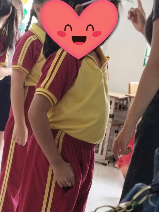 Bà mẹ TPHCM khoe ảnh con gái sau bữa ăn bán trú, 1 chi tiết 