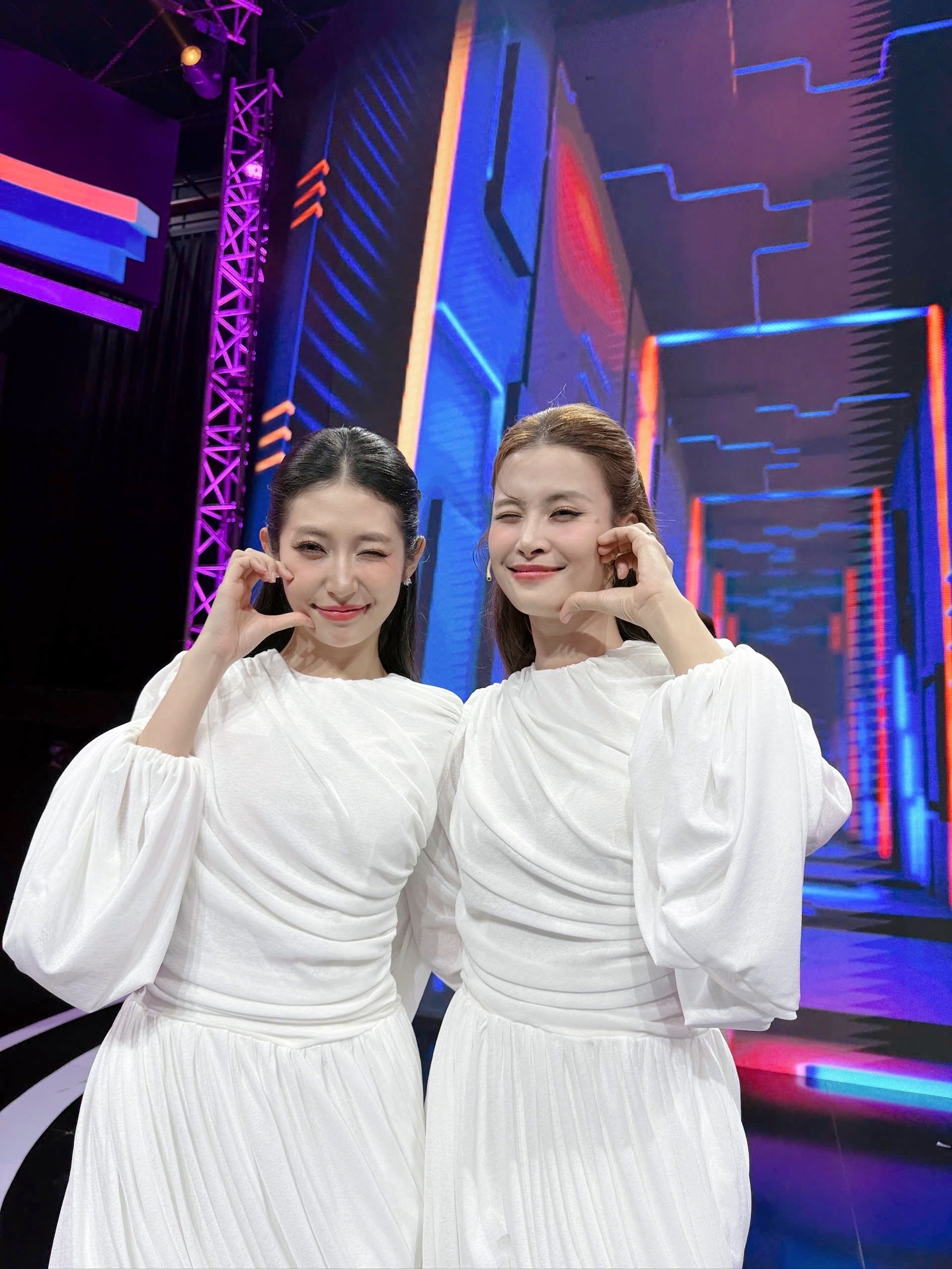 Đông Nhi nói đúng 3 chữ, hé lộ số tiền được Trấn Thành mừng cưới- Ảnh 6.