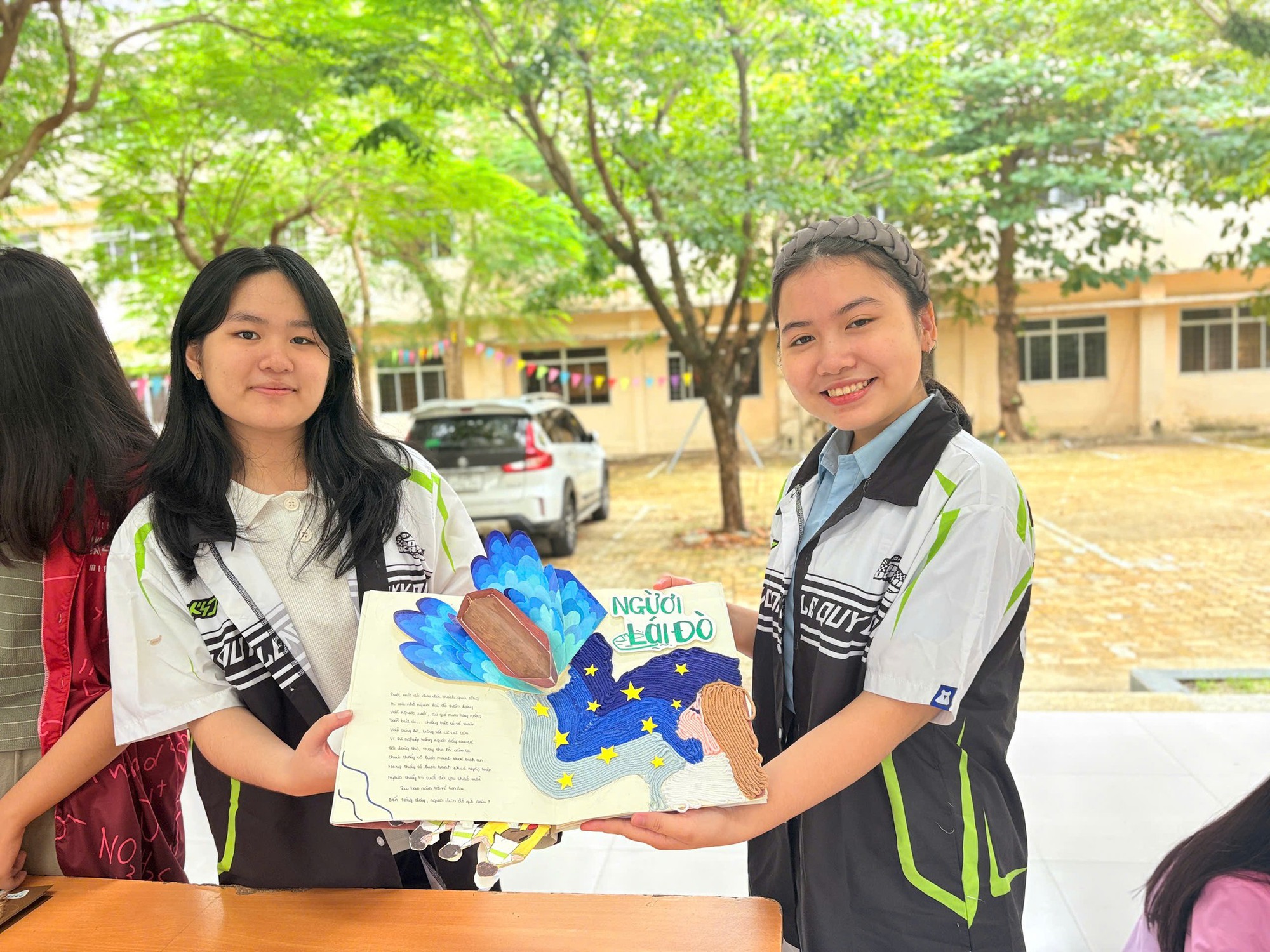 Cả nước chào mừng ngày Nhà giáo Việt Nam 20/11: Đơn giản, nhanh gọn nhưng không khí khó quên thôi rồi!- Ảnh 23.