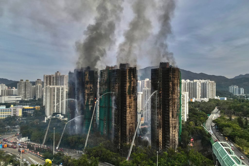 Số người thiệt mạng trong vụ cháy 8 toà chung cư tăng lên 128, hơn 200 trường hợp vẫn chưa rõ tung tích, 80 thi thể không thể nhận dạng- Ảnh 2.