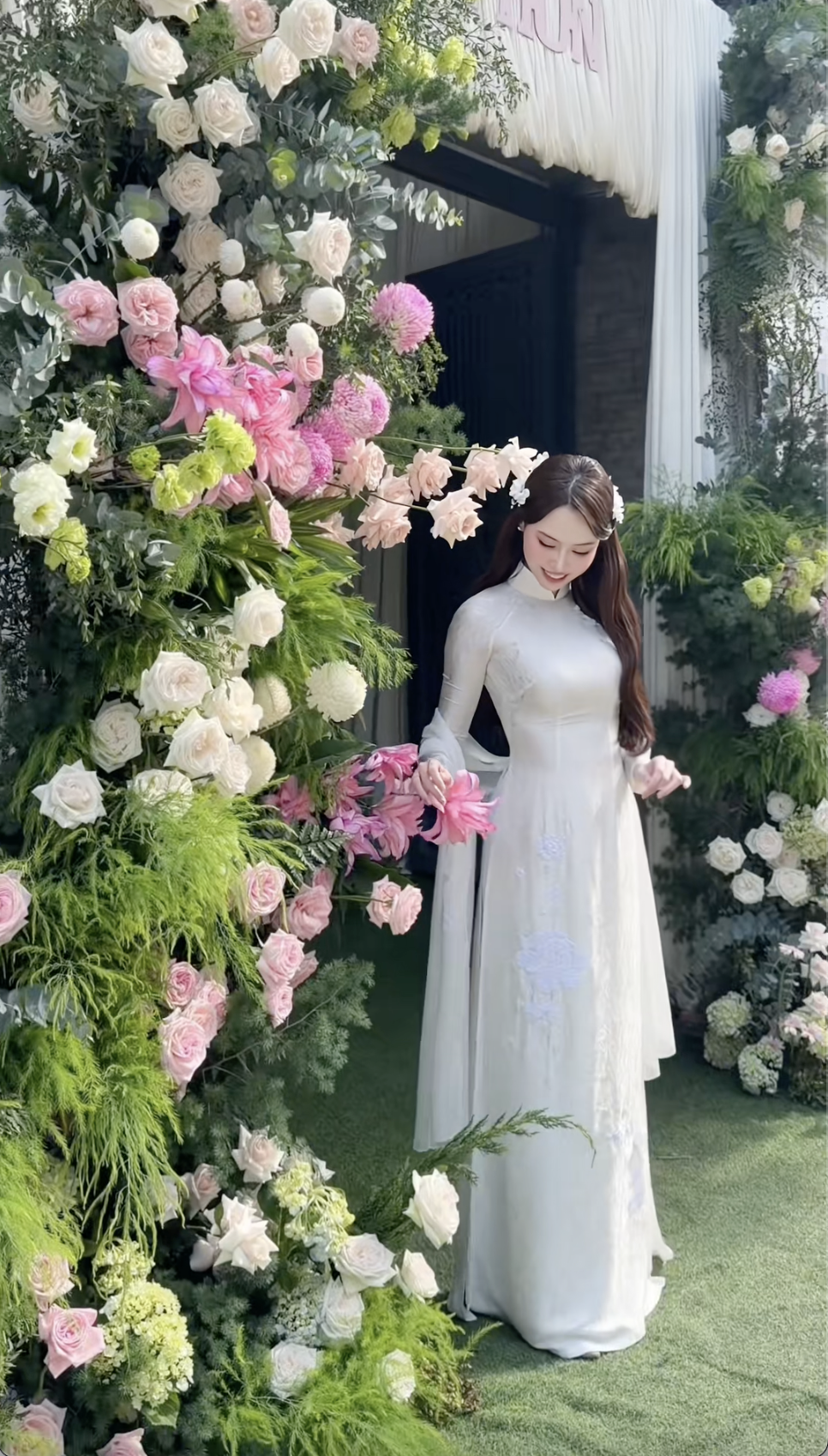 Hỷ sự Vbiz: 1 Á hậu và doanh nhân bí mật tổ chức lễ đón dâu vào hôm nay!- Ảnh 1.