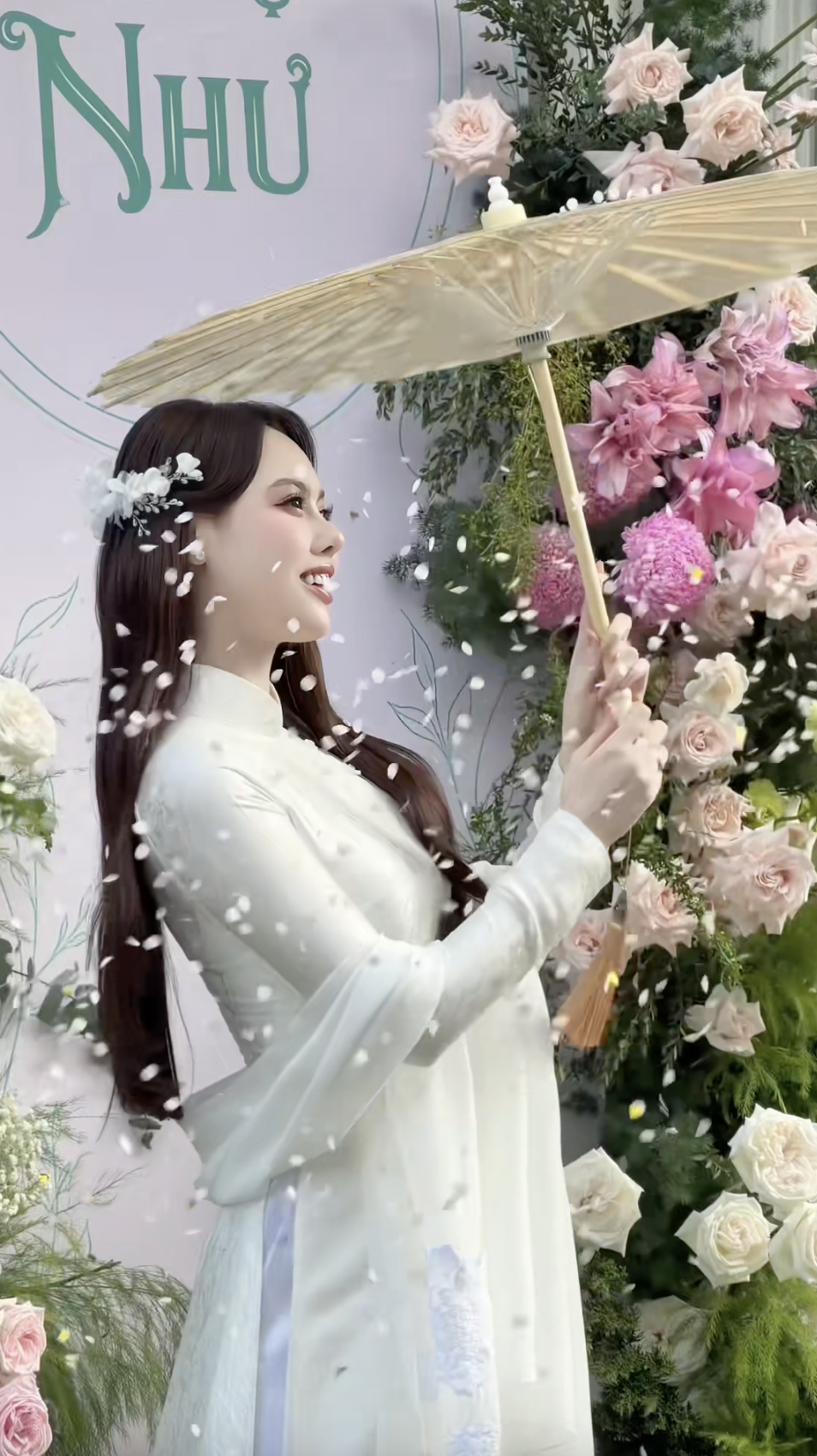 Hỷ sự Vbiz: 1 Á hậu và doanh nhân bí mật tổ chức lễ đón dâu vào hôm nay!- Ảnh 4.