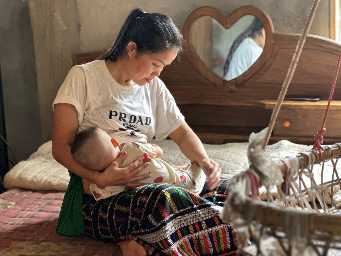 Những dấu hiệu bất thường về tâm lý sau sinh: Lời cảnh báo cho các bà mẹ- Ảnh 1.