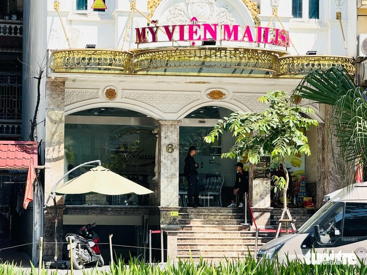 Phản ứng khó tin của khách hàng khi chứng kiến cảnh sát ập vào thẩm mỹ viện Mailisa ở TP.HCM- Ảnh 1.