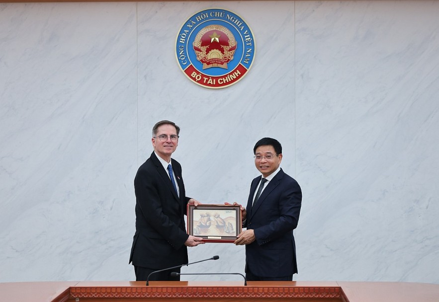 Bộ Tài chính và WB thúc đẩy hợp tác, xem xét danh mục dự án tiềm năng giai đoạn 2026 - 2030