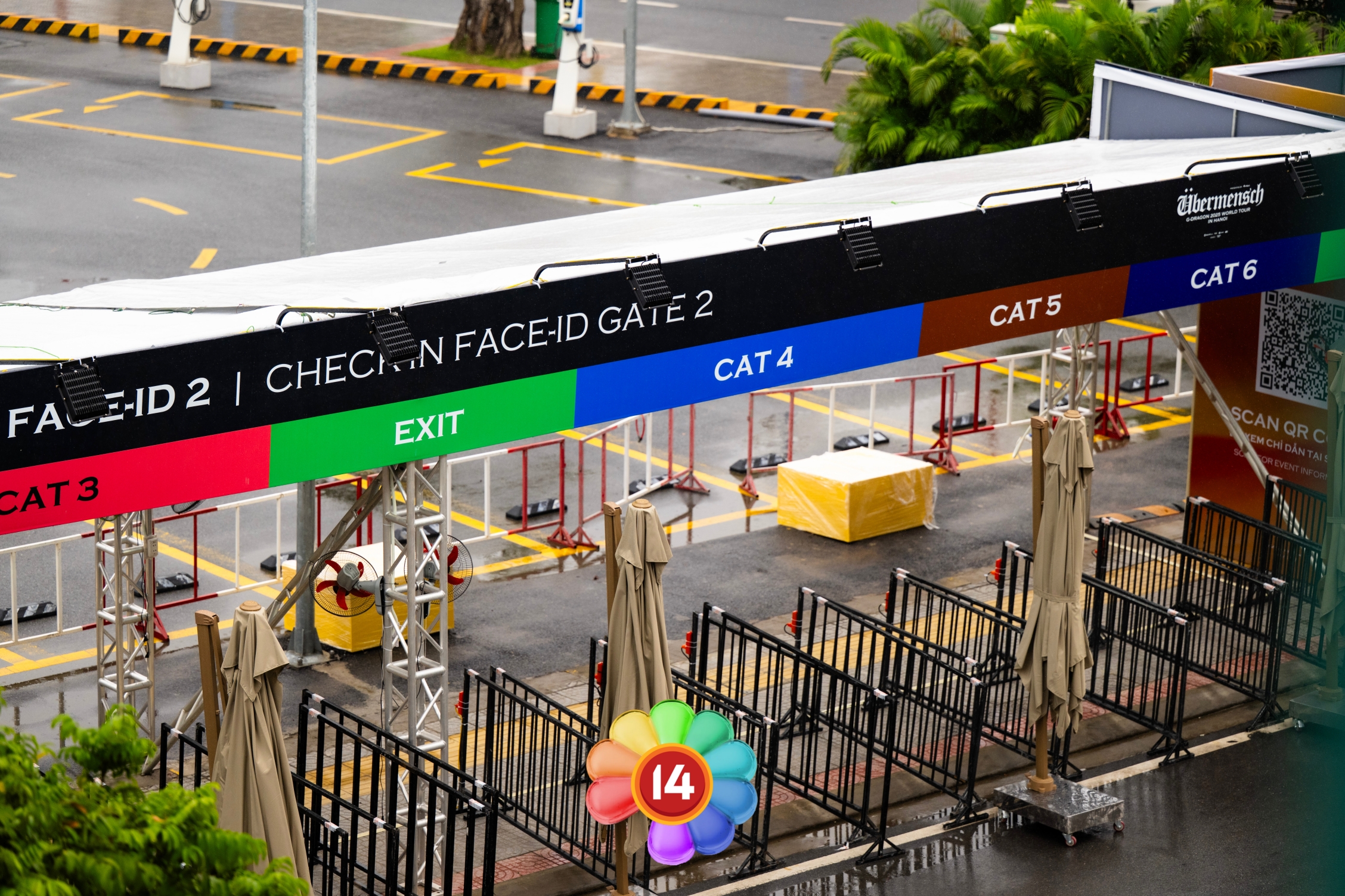 G-DRAGON tập duyệt chăm chỉ giữa trời mưa gió, tất cả đã hoàn thiện chờ fan Việt quẩy hết mình!- Ảnh 5.