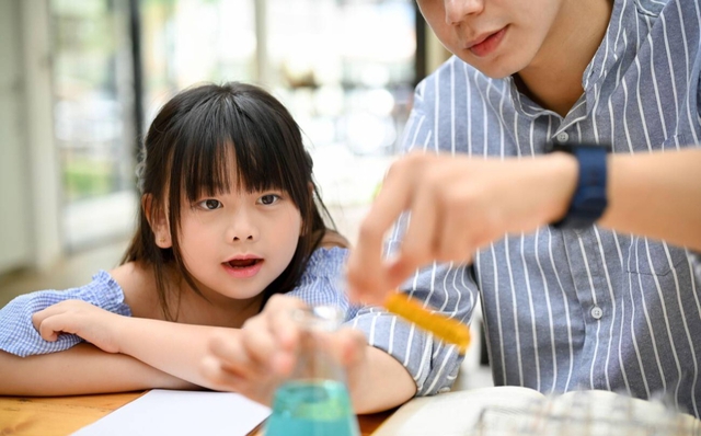 Bố mẹ có 2 NHÓM MÁU này đích thị là “cặp đôi hoàn hảo”, sinh con ra sẽ thông minh hơn bình thường- Ảnh 2.