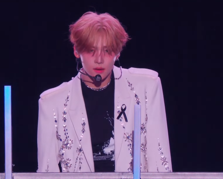 Khoảnh khắc xúc động nhất MAMA 2025: Park Bo Gum cúi đầu mở màn, xót xa tưởng niệm nạn nhân thảm hoạ cháy tại Hong Kong (Trung Quốc)- Ảnh 9. Khoảnh khắc xúc động nhất MAMA 2025: Park Bo Gum cúi đầu mở màn, xót xa tưởng niệm nạn nhân thảm hoạ cháy tại Hong Kong (Trung Quốc)- Ảnh 9.