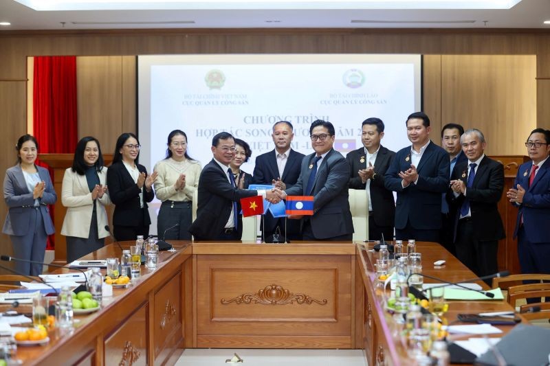 Việt Nam và Lào trao đổi kinh nghiệm về quản lý tài sản công