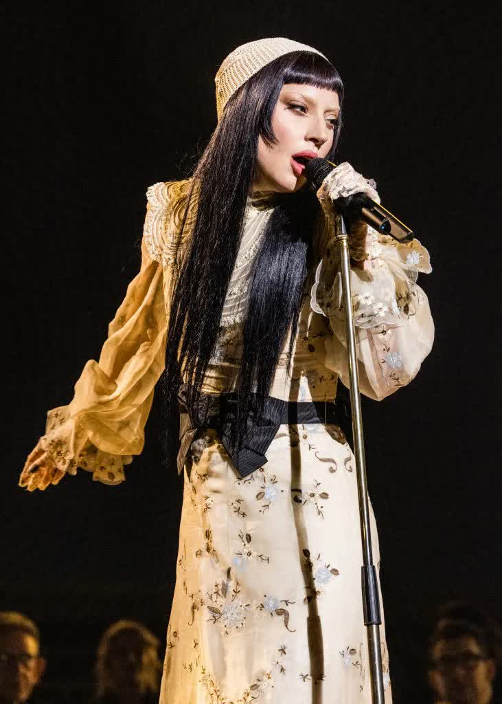 Đề cử Grammy 2026: Rosé làm nên lịch sử chưa từng có, Lady Gaga thua đúng 1 người- Ảnh 3.