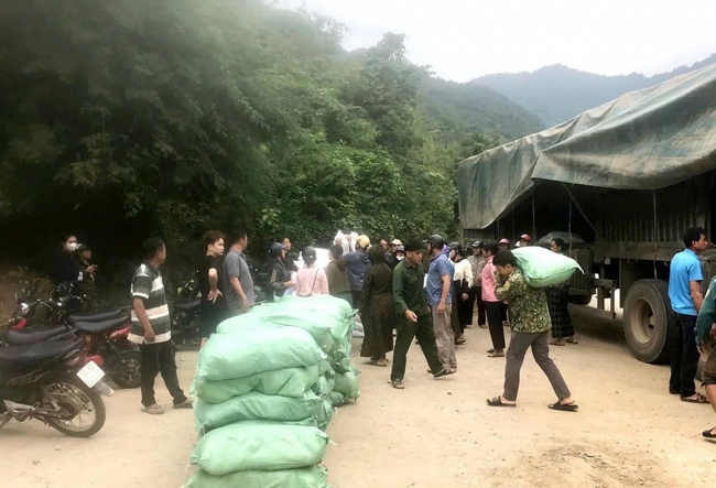 Xuất cấp hơn 156 tấn gạo cho 7 xã của tỉnh Thanh Hoá hỗ trợ người dân chăm sóc, bảo vệ rừng Xuất cấp hơn 156 tấn gạo cho 7 xã của tỉnh Thanh Hoá hỗ trợ người dân chăm sóc, bảo vệ rừng