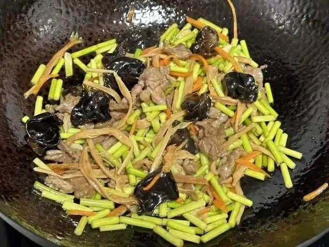 Loại rau này đang vào mùa, đầy ngoài chợ: Dùng nấu món ăn thơm phức, giòn tan lại phòng cúm và ngừa ung thư- Ảnh 5.