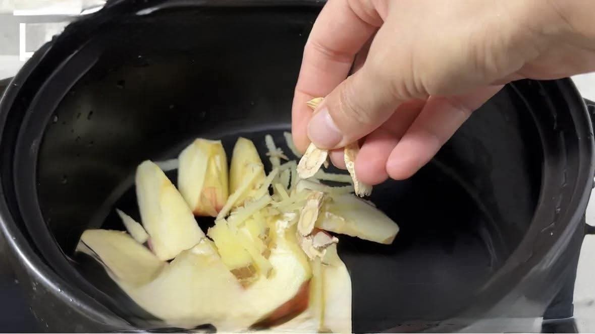 Không ngờ kết hợp 2 nguyên liệu này rồi đun lên lại có thể giúp tôi giảm cân nhanh và chống lạnh thần kỳ!- Ảnh 6.