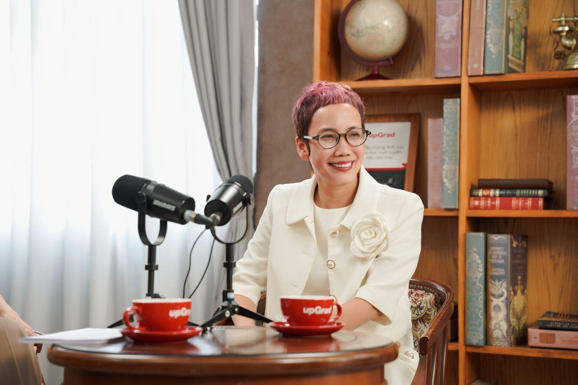 Người mẹ 52 tuổi đang học Tiến sĩ: “Đừng bỏ ước mơ vì điều gì”- Ảnh 3. Người mẹ 52 tuổi đang học Tiến sĩ: “Đừng bỏ ước mơ vì điều gì”- Ảnh 3.