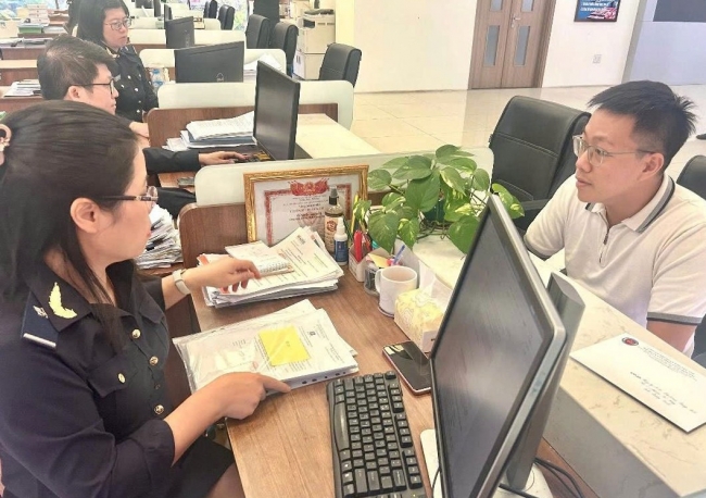 Hải quan khu vực VIII: Thực hiện các giải pháp để 