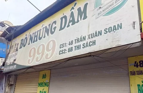 Hà Nội: Dừng hoạt động quán bò nhúng dấm bị khách tố có dòi