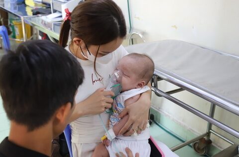 TPHCM ghi nhận nhiều ca tay chân miệng nặng, tác nhân EV71 tái xuất