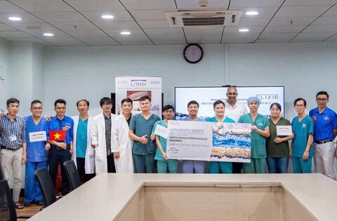 Bệnh viện Đa khoa Kiên Giang triển khai thành công bóng phá vôi cơ học LithiX HC trên bệnh nhân 95 tuổi