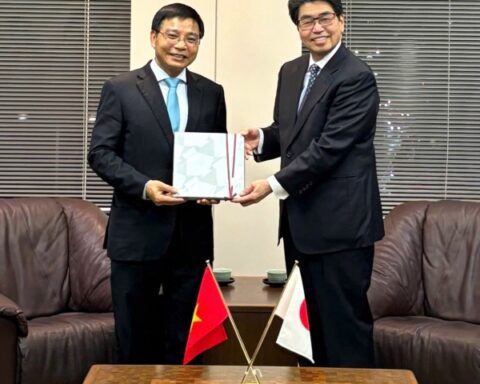 Bộ trưởng Nguyễn Văn Thắng làm việc với Thống đốc Ngân hàng Hợp tác quốc tế Nhật Bản