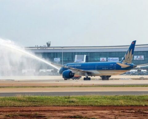 Thêm “cú hích” mạnh mẽ  cho tăng trưởng 2 con số