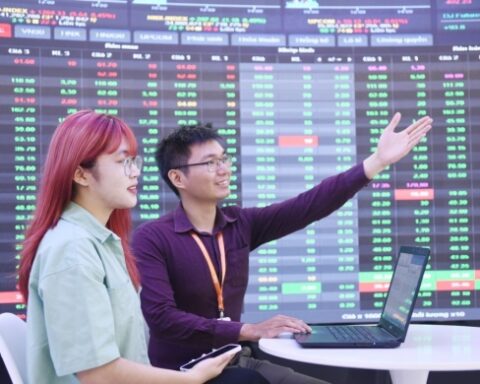 Hoàn thiện khung pháp lý chào bán, phát hành chứng khoán