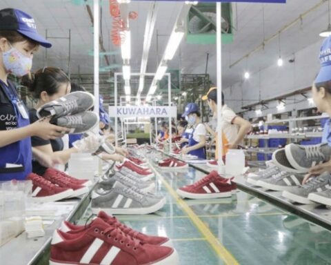 Doanh nghiệp “chạy nước rút”, hoạt động đấu giá cổ phần tăng nhiệt