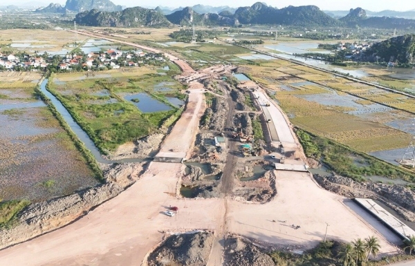 Quảng Ninh: Tổng nguồn vốn đầu tư công giai đoạn 2026 – 2030 dự kiến gần 115.000 tỷ đồng