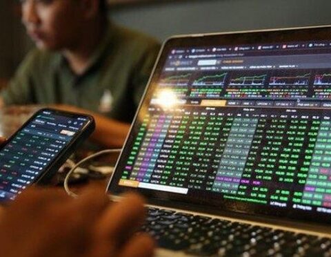 Một cá nhân bị xử phạt 1,5 tỷ đồng do thao túng cổ phiếu CRC