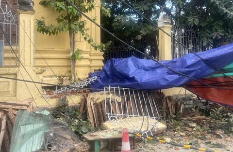 Sập cần cẩu tại dự án The One Tower Đà Nẵng, đè sập tường Bảo tàng Chăm