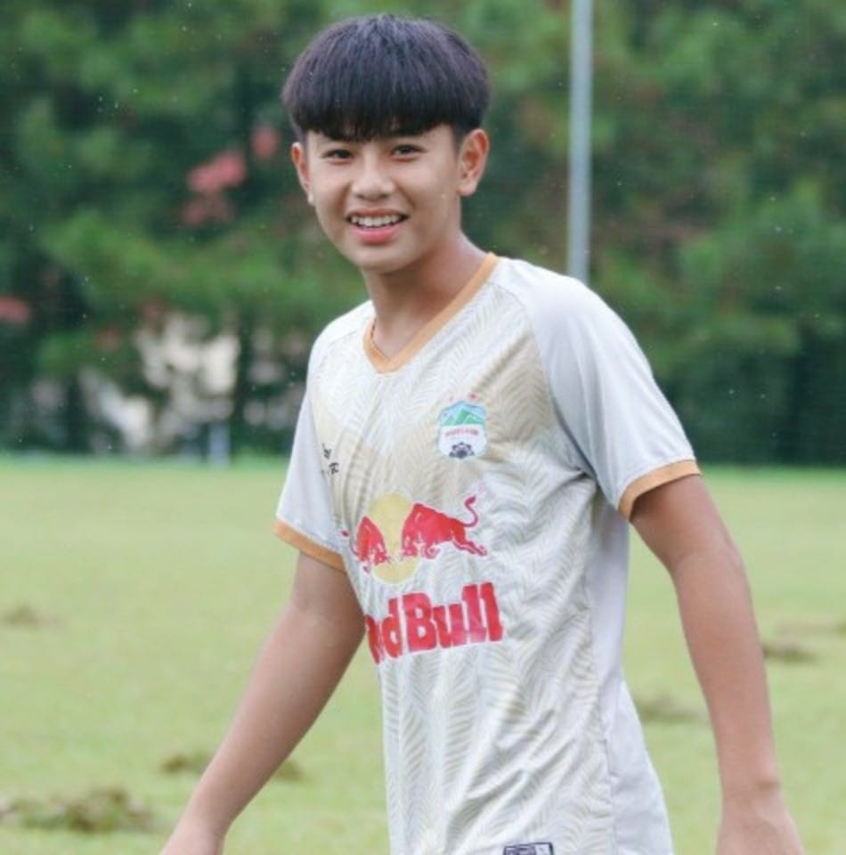 3 nhân tố tài không đợi tuổi tại WeYoung 2025: Làm Giám đốc và chủ shop từ khi học cấp 2, có cả “thần đồng” bóng đá- Ảnh 4.