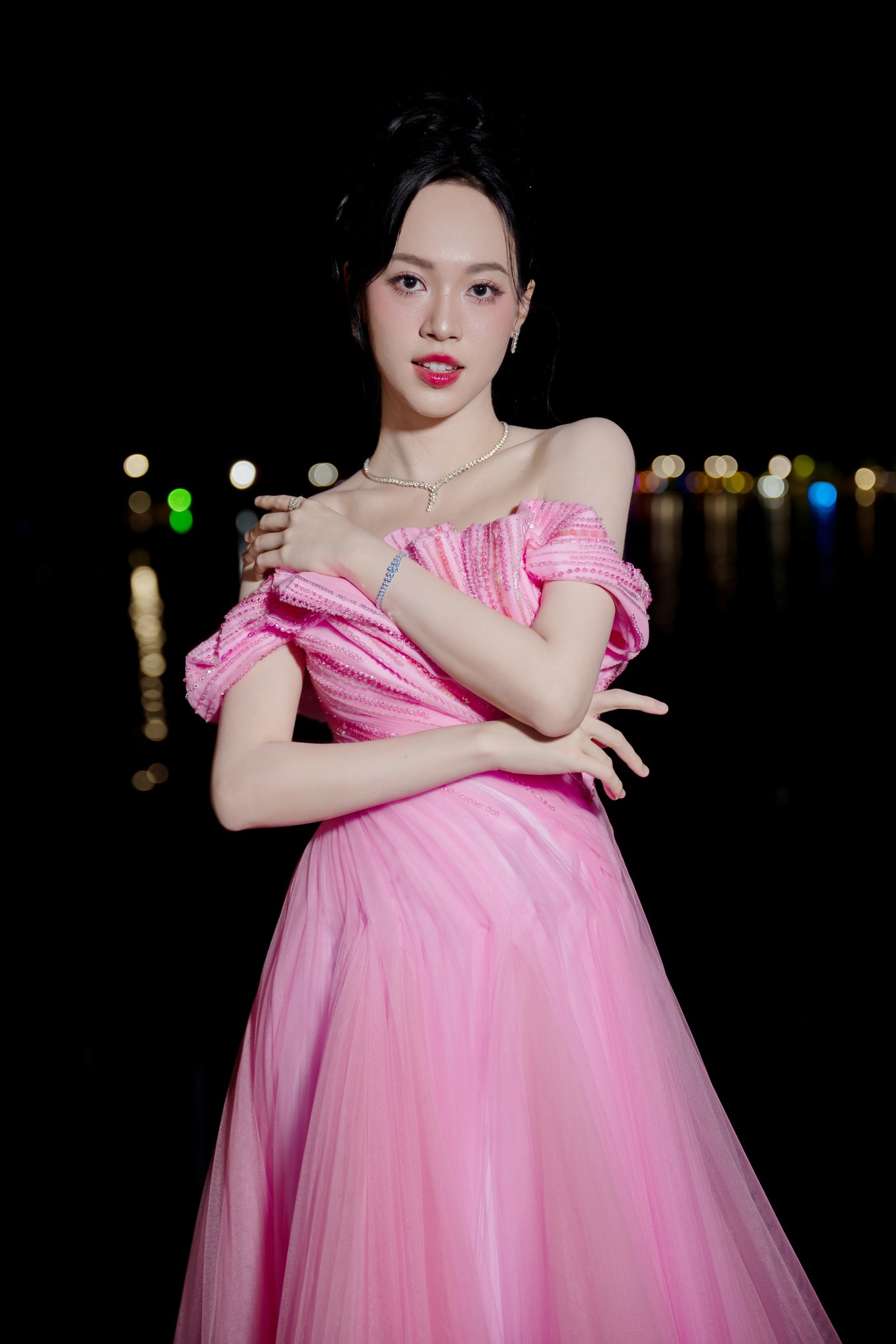 Chuyện lạ gì đang xảy ra với Á hậu Trịnh Thuỳ Linh?- Ảnh 4.