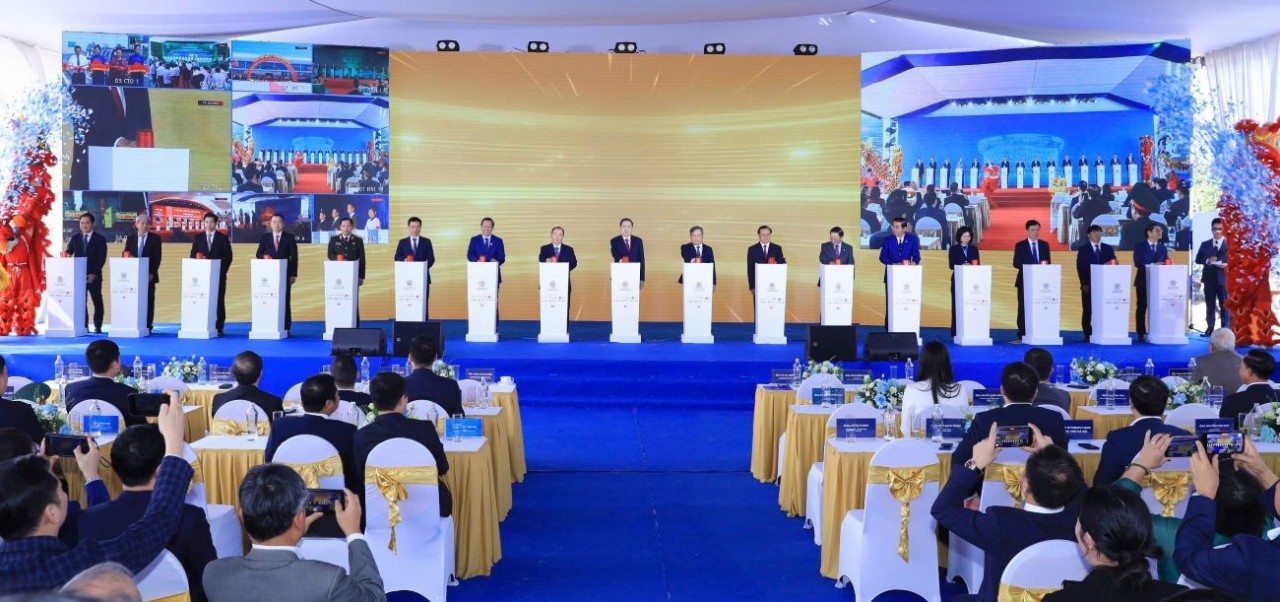 Khởi công Dự án Đầu tư xây dựng Trục đại lộ cảnh quan sông Hồng