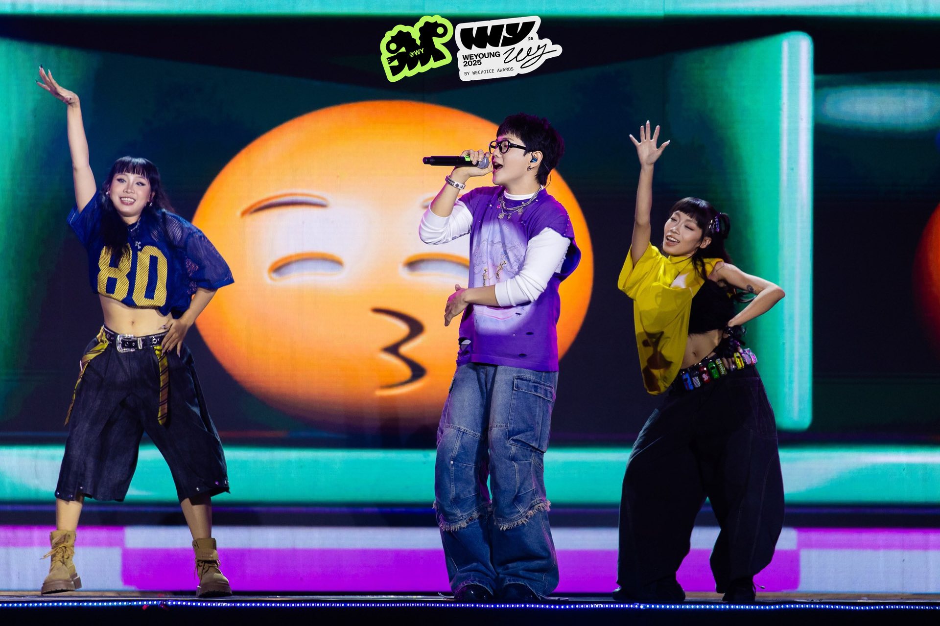 WeYoung 2025: Khi các nghệ sĩ trẻ làm chủ sân khấu và toả sáng bằng câu chuyện âm nhạc của chính mình- Ảnh 3.