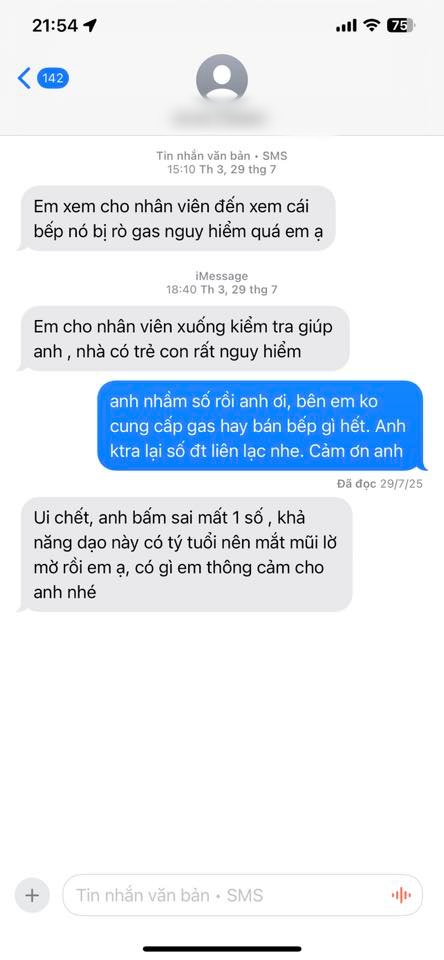 Nhiều người lên tiếng cảnh báo chiêu lừa đảo mới ngày cuối năm, chặn số ngay nếu nhận được tin nhắn Nhiều người lên tiếng cảnh báo chiêu lừa đảo mới ngày cuối năm, chặn số ngay nếu nhận được tin nhắn