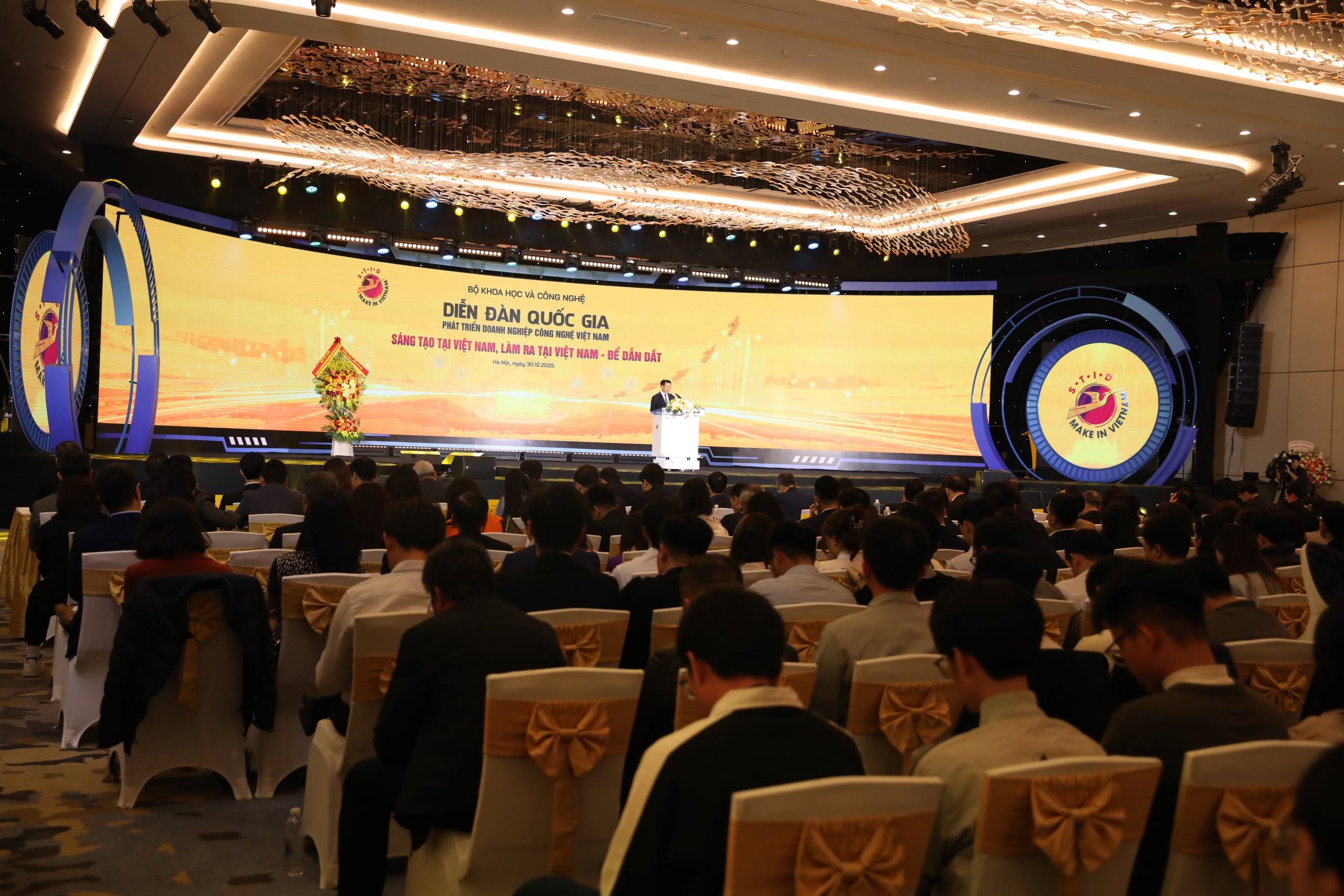 CMC từ “làm chủ công nghệ lõi” đến cam kết thoát lệ thuộc vào “thực dân công nghệ kiểu mới” - Ảnh 1.