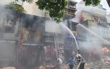 Hà Nội: Cháy nhà trên phố Hàng Mã ngày cuối năm, 1 người bị thương