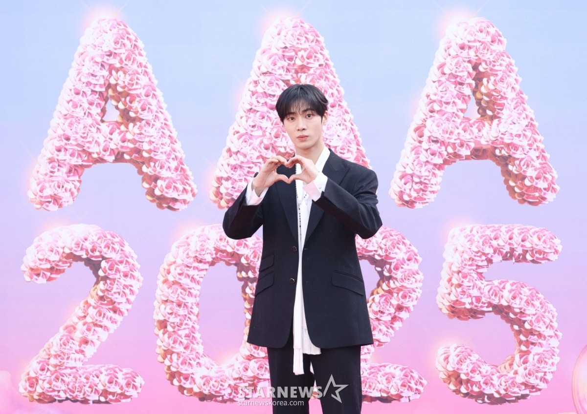 Siêu thảm đỏ AAA 2025: 