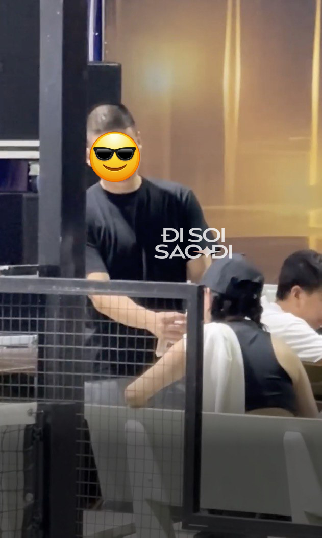 Độc quyền: Bắt gặp Hiền Hồ xuất hiện “như hình với bóng” với trai lạ trên sân Pickleball- Ảnh 2. Độc quyền: Bắt gặp Hiền Hồ xuất hiện “như hình với bóng” với trai lạ trên sân Pickleball- Ảnh 2.