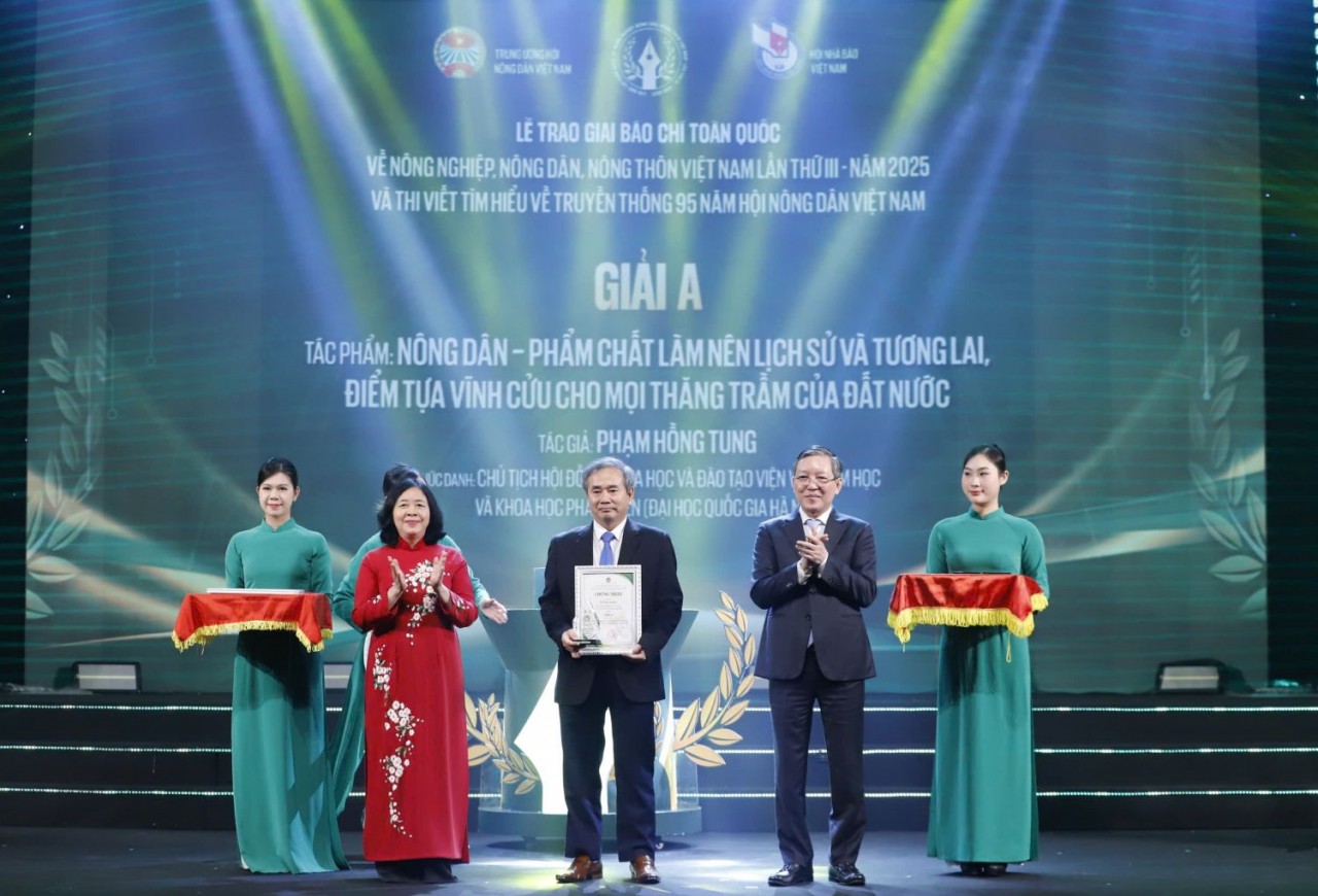 Vinh danh trao giải cho 45 tác phẩm báo chí viết về nông nghiệp, nông dân, nông thôn Vinh danh trao giải cho 45 tác phẩm báo chí viết về nông nghiệp, nông dân, nông thôn