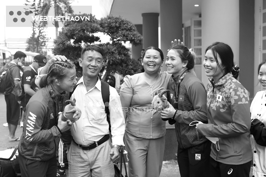 Thương: 3 chị em ruột ở Huế vừa giành 3 HCV SEA Games quặn lòng vì mất bố- Ảnh 1. Thương: 3 chị em ruột ở Huế vừa giành 3 HCV SEA Games quặn lòng vì mất bố- Ảnh 1.